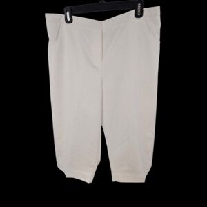 3/$25 Alfred Dunner Size 18 White Shorts Pull On
